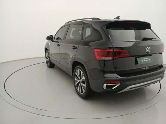 VOLKSWAGEN-TAOS-2023