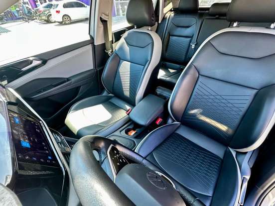 VOLKSWAGEN-TAOS-2024