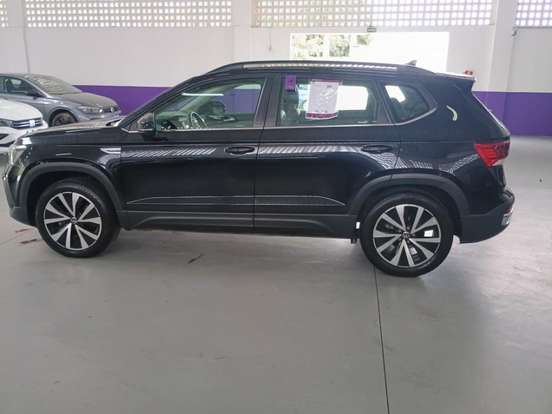 VOLKSWAGEN-TAOS-2025