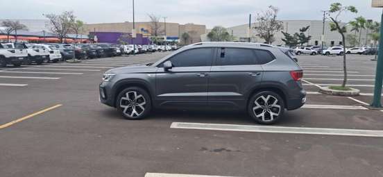 VOLKSWAGEN-TAOS-2024