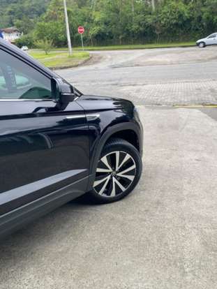 VOLKSWAGEN-TAOS-2022