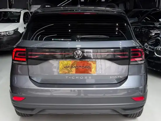 VOLKSWAGEN-T-CROSS-2023