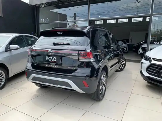 VOLKSWAGEN-T-CROSS-2025
