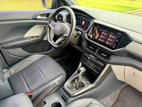 VOLKSWAGEN-T-CROSS-2023