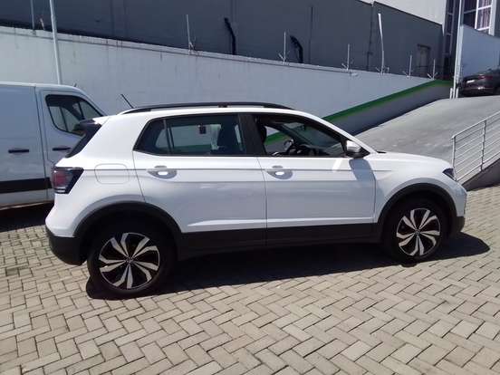 VOLKSWAGEN-T-CROSS-1.0 200 TSI TOTAL FLEX AUTOMÁTICO VOLKSWAGEN-T-CROSS-2025