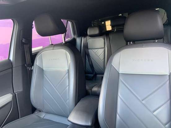 VOLKSWAGEN-T-CROSS-2025