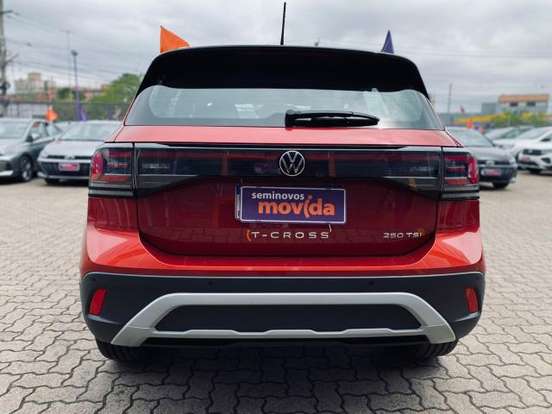 VOLKSWAGEN-T-CROSS-2025
