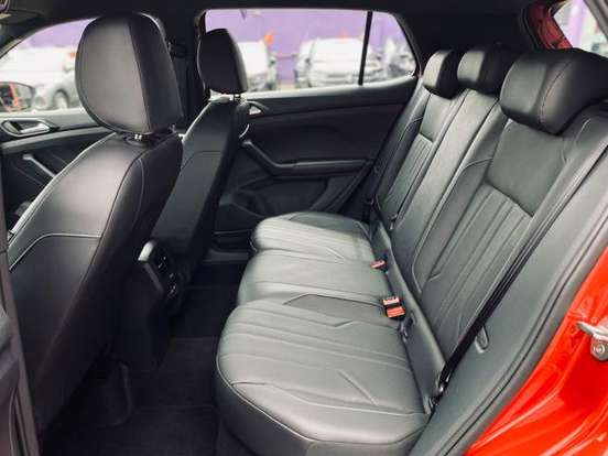 VOLKSWAGEN-T-CROSS-1.4 250 TSI TOTAL FLEX HIGHLINE AUTOMÁTICO VOLKSWAGEN-T-CROSS-2025