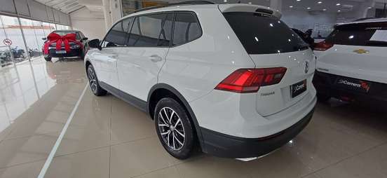 VOLKSWAGEN-TIGUAN-2019