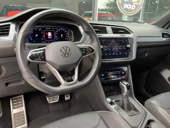 VOLKSWAGEN-TIGUAN-2023