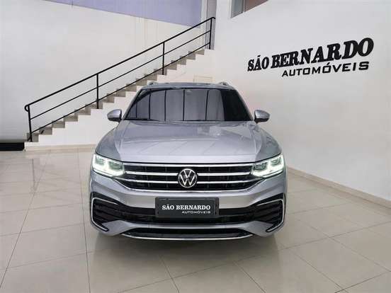 VOLKSWAGEN-TIGUAN-2024