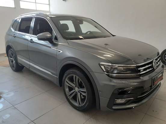 VOLKSWAGEN-TIGUAN-2021
