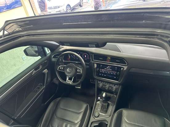 VOLKSWAGEN-TIGUAN-2019