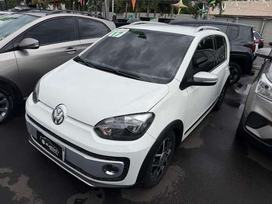 VOLKSWAGEN-UP-2016