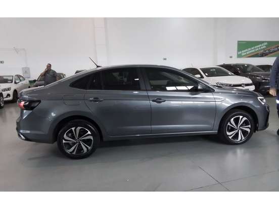 VOLKSWAGEN-VIRTUS-2023