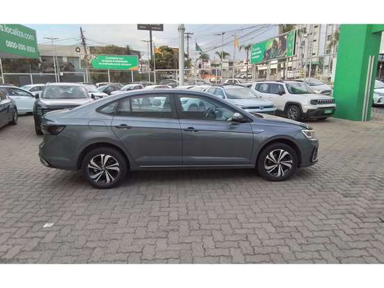 VOLKSWAGEN-VIRTUS-2023