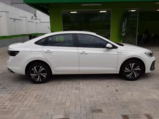 VOLKSWAGEN-VIRTUS-2023