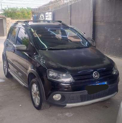 VOLKSWAGEN-CROSSFOX-2013