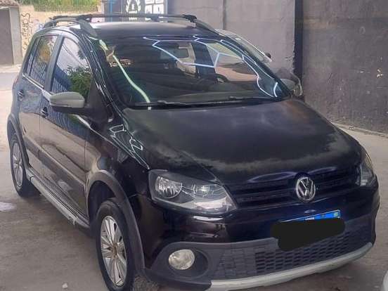 VOLKSWAGEN-CROSSFOX-1.6 MI FLEX 8V 4P MANUAL VOLKSWAGEN-CROSSFOX-2013