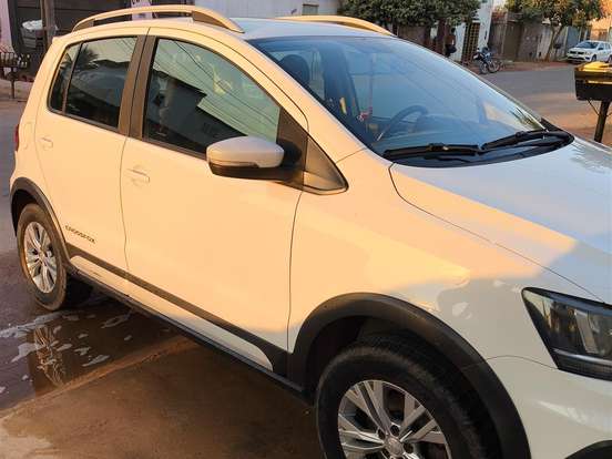 VOLKSWAGEN-CROSSFOX-1.6 MSI FLEX 16V 4P AUTOMATIZADO VOLKSWAGEN-CROSSFOX-2016
