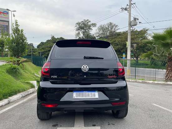 VOLKSWAGEN-FOX-2013