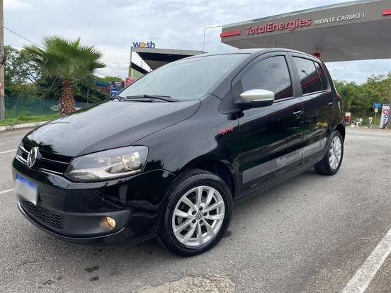 VOLKSWAGEN-FOX-2013