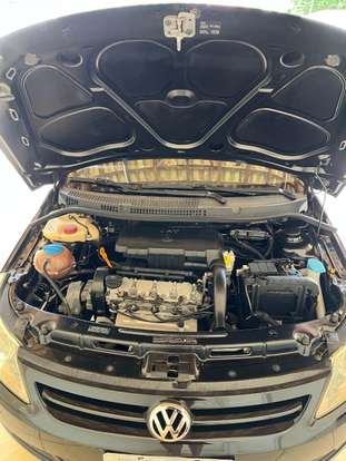 VOLKSWAGEN-GOL-2010