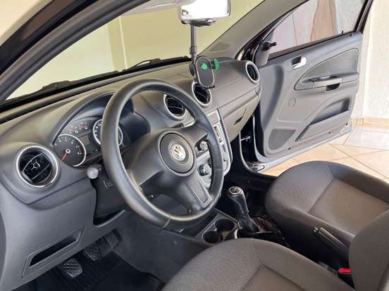 VOLKSWAGEN-GOL-1.0 MI 8V FLEX 4P MANUAL G.V VOLKSWAGEN-GOL-2010