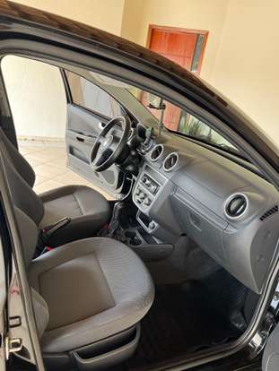 VOLKSWAGEN-GOL-1.0 MI 8V FLEX 4P MANUAL G.V VOLKSWAGEN-GOL-2010