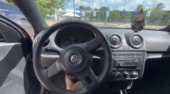 VOLKSWAGEN-GOL-2013