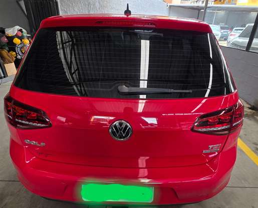 VOLKSWAGEN-GOLF-2013