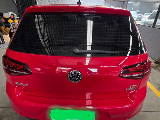 VOLKSWAGEN-GOLF-1.4 TSI HIGHLINE 16V GASOLINA 4P AUTOMÁTICO VOLKSWAGEN-GOLF-2013
