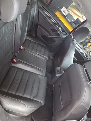 VOLKSWAGEN-GOLF-2013