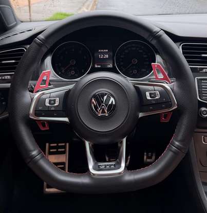 VOLKSWAGEN-GOLF-2017