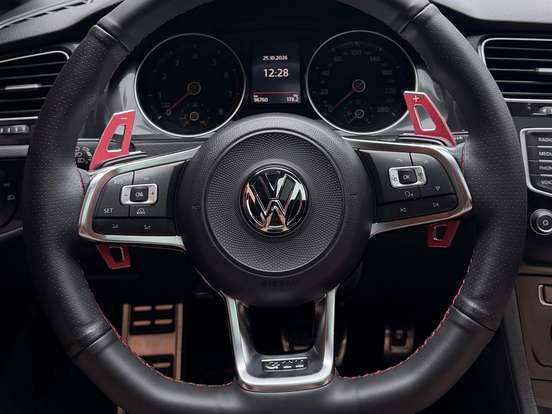 VOLKSWAGEN-GOLF-2.0 TSI GTI 16V TURBO GASOLINA 4P AUTOMÁTICO VOLKSWAGEN-GOLF-2017