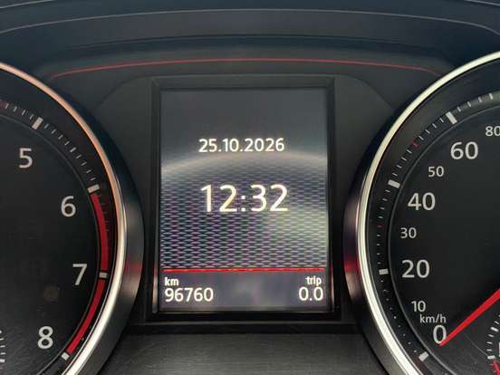 VOLKSWAGEN-GOLF-2.0 TSI GTI 16V TURBO GASOLINA 4P AUTOMÁTICO VOLKSWAGEN-GOLF-2017