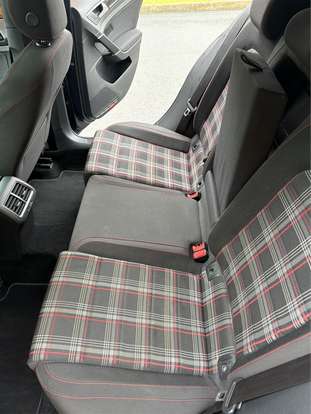 VOLKSWAGEN-GOLF-2017