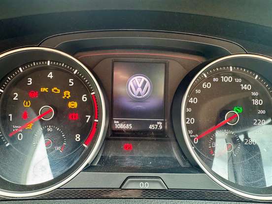 VOLKSWAGEN-GOLF-2.0 TSI GTI 16V TURBO GASOLINA 4P AUTOMÁTICO VOLKSWAGEN-GOLF-2014