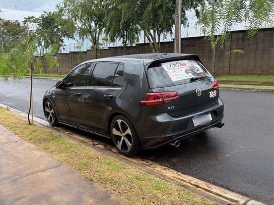 VOLKSWAGEN-GOLF-2.0 TSI GTI 16V TURBO GASOLINA 4P AUTOMÁTICO VOLKSWAGEN-GOLF-2017