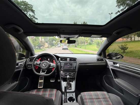 VOLKSWAGEN-GOLF-2.0 TSI GTI 16V TURBO GASOLINA 4P AUTOMÁTICO VOLKSWAGEN-GOLF-2016