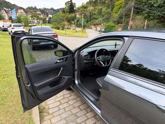VOLKSWAGEN-POLO-1.0 170 TSI HIGHLINE AUTOMÁTICO VOLKSWAGEN-POLO-2024