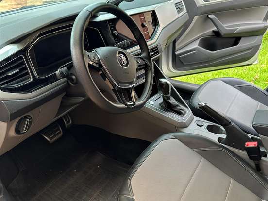 VOLKSWAGEN-POLO-1.0 200 TSI HIGHLINE AUTOMÁTICO VOLKSWAGEN-POLO-2019