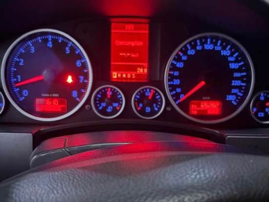 VOLKSWAGEN-TOUAREG-3.6 FSI V6 24V GASOLINA 4P TIPTRONIC VOLKSWAGEN-TOUAREG-2010