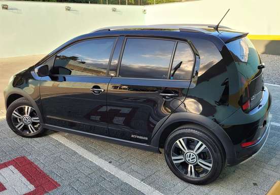 VOLKSWAGEN-UP-2019