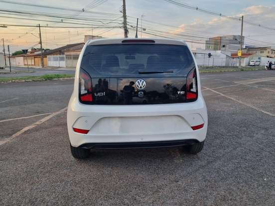 VOLKSWAGEN-UP-1.0 TSI MOVE UP 12V FLEX 4P MANUAL VOLKSWAGEN-UP-2017
