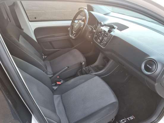 VOLKSWAGEN-UP-1.0 TSI MOVE UP 12V FLEX 4P MANUAL VOLKSWAGEN-UP-2017