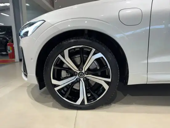 VOLVO-XC60-2.0 T8 RECHARGE ULTIMATE DARK AWD GEARTRONIC VOLVO-XC60-2024