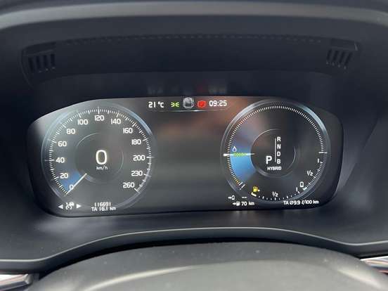VOLVO-XC60-2.0 T8 HYBRID R-DESIGN AWD GEARTRONIC VOLVO-XC60-2018