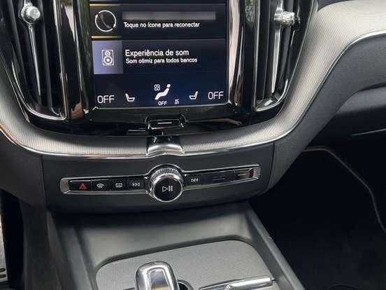 VOLVO-XC60-2.0 T8 HYBRID R-DESIGN AWD GEARTRONIC VOLVO-XC60-2018