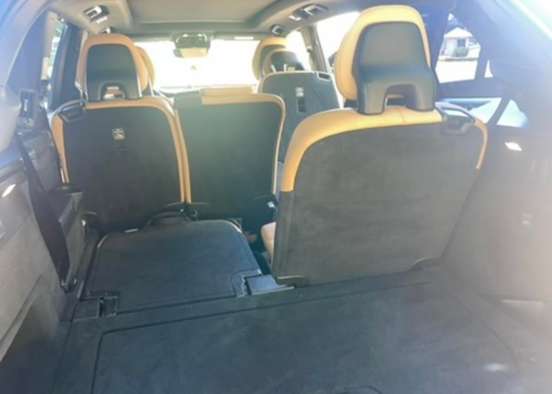 VOLVO-XC90-2018